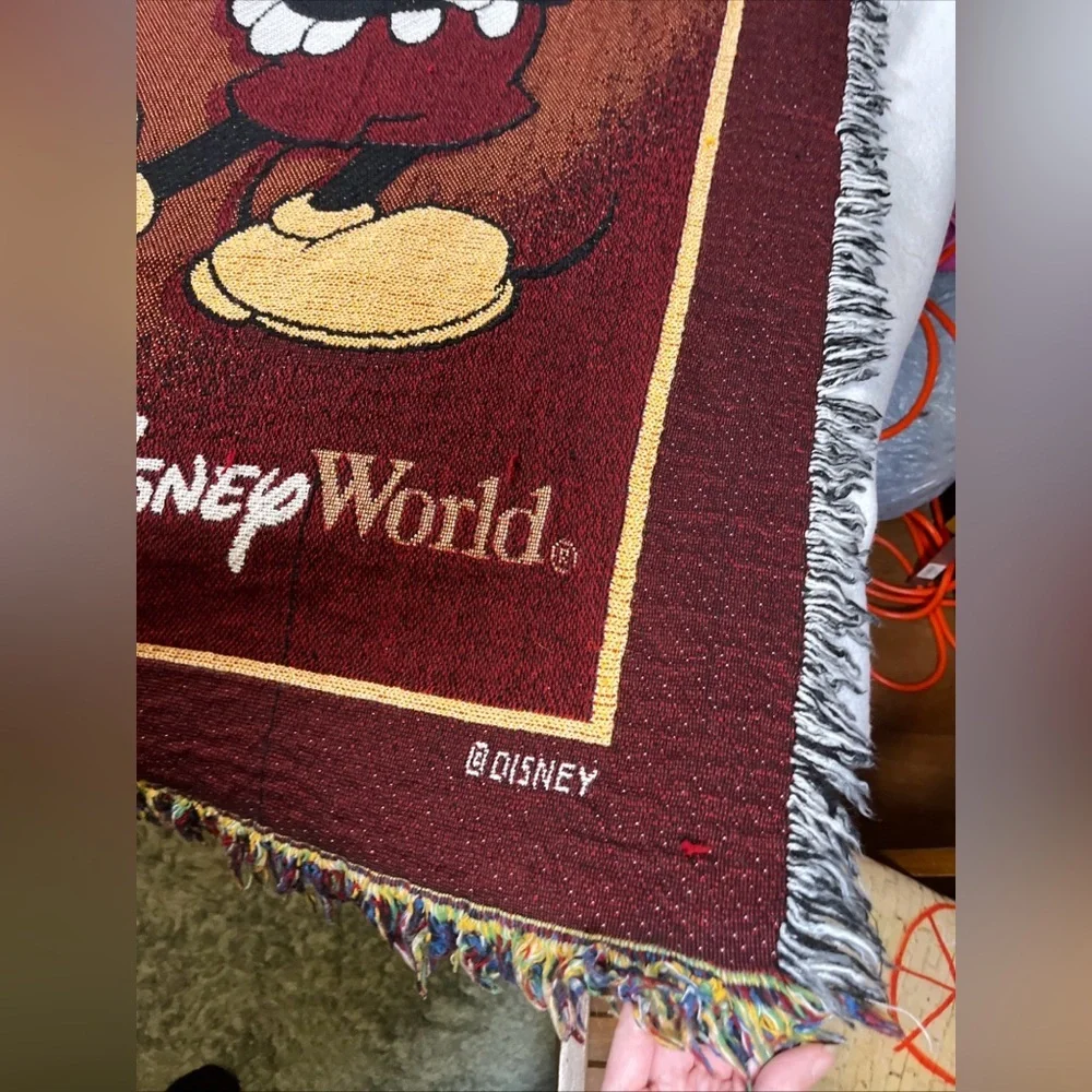 Walt Disney World Mickey Mouse Throw Blanket Tapestry Magic Kingdom Epcot 43x58